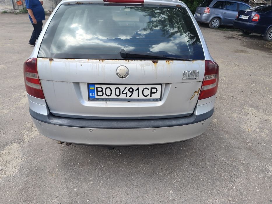 Шкода октавія ...