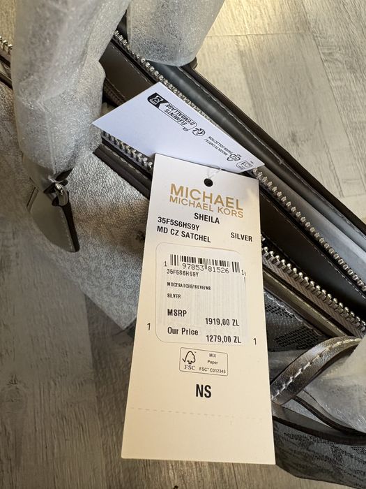 Torebka torba Michael Kors Sheila Medium Center Zip Satchel  srebrna biała