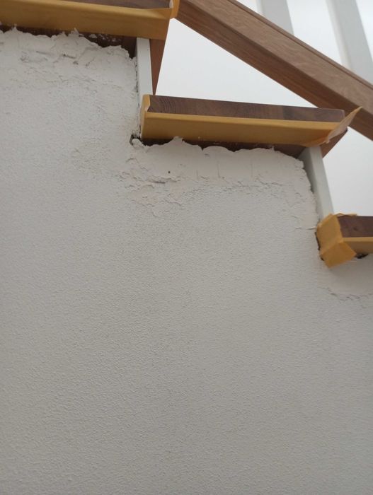 Zlecę dokończenie cokołów schodów