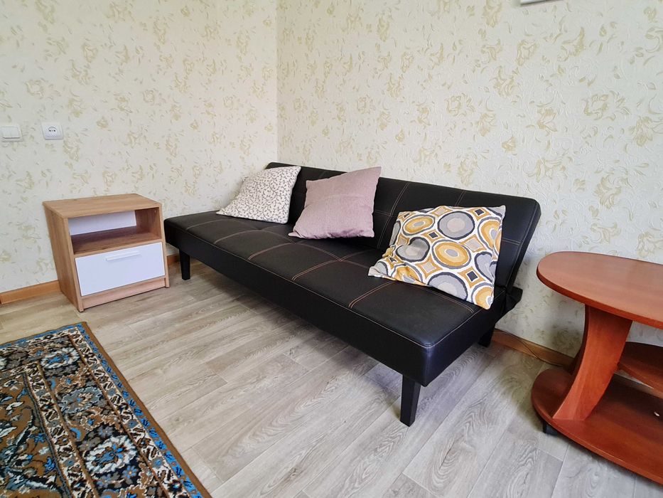 Двухкімнатна в центрі, біля ТРЦ Любава. Гоголя 206.