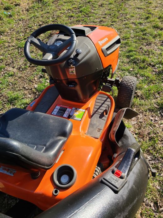 Husqvarna YT42CS (116cm) 22 HP (kosiarka,traktorek)