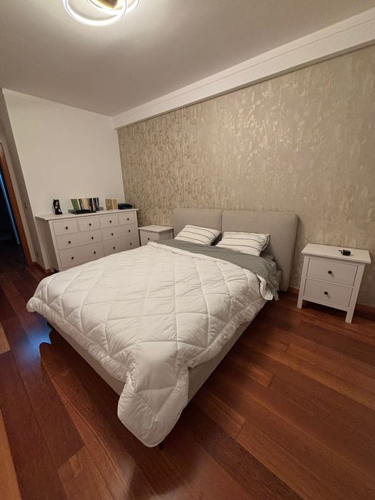 Despachar: Cama casal Nova c cabeceira e colchão