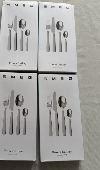 Talheres SMEG novos
