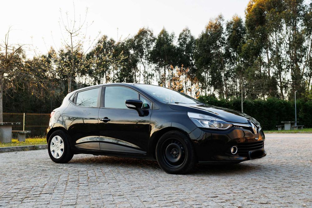 Renault Clio III 1.5 dCi Dynamique S – Económico, Fiável e Confortável