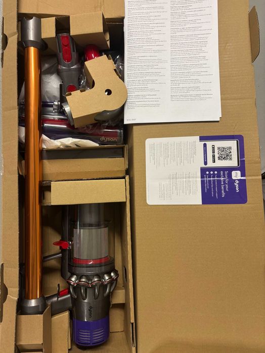 Aspirador Vertical DYSON V10 ABSOLUTE