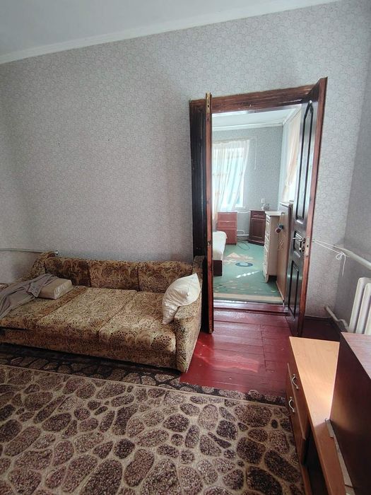 продаж частини будинку