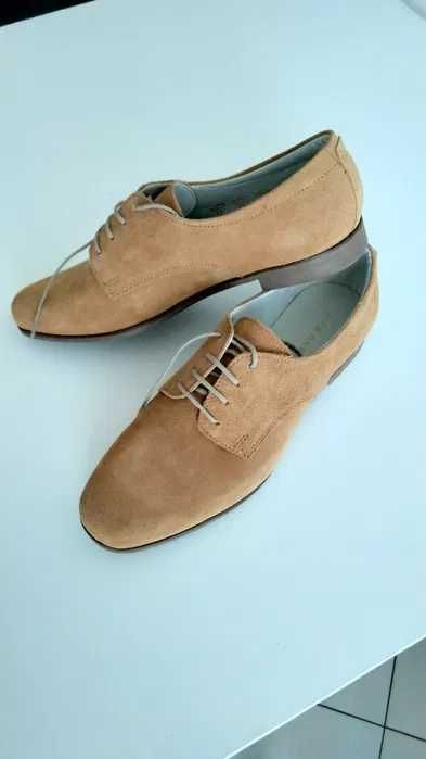 Skórzane oksfordki Pier One