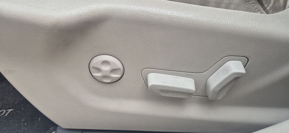 Peugeot SW 1.6 Allure patilhas volante