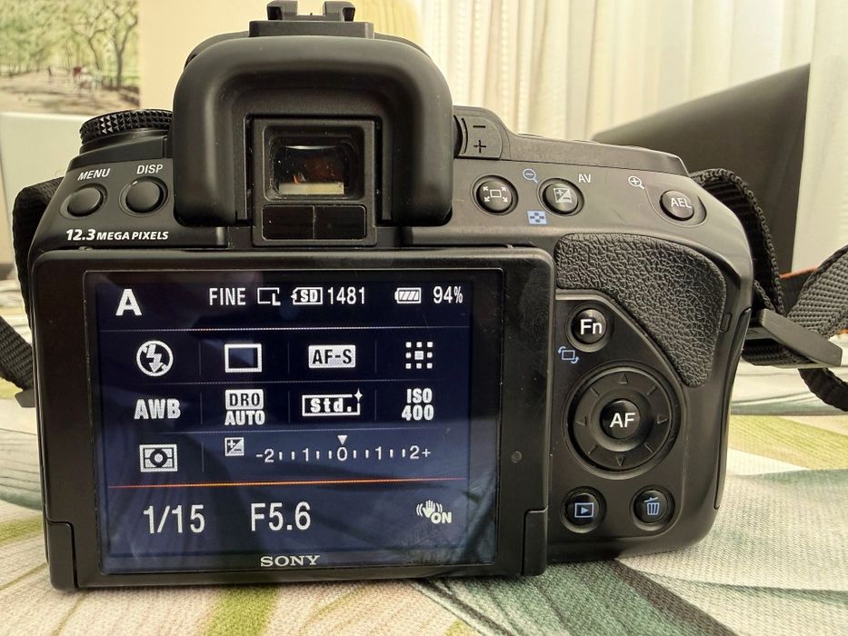 Sony Alpha A500- super lustrzanka .