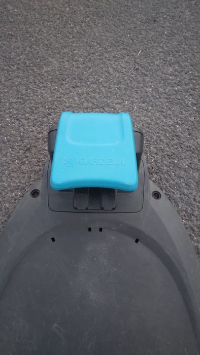 Stacja ładowania robota kosząceg Gardena stacja dokująca Husqvarna