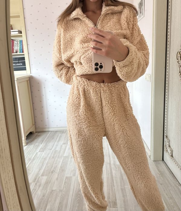 Теплі костюми рожевий та беж