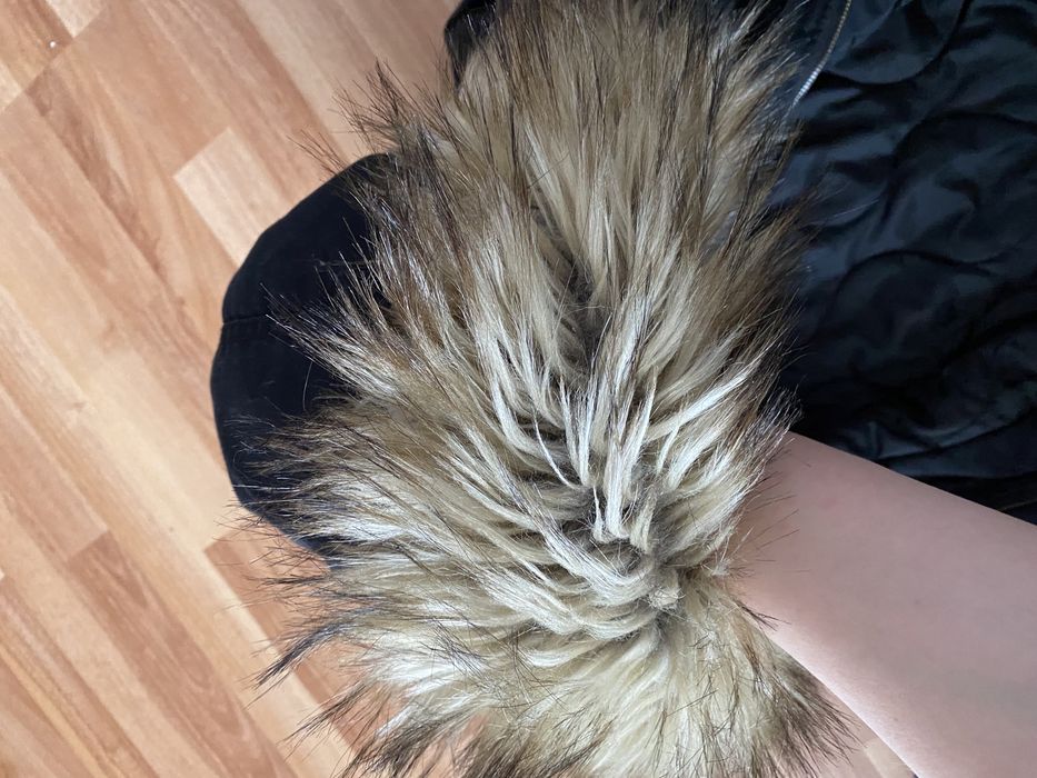 Куртка зимова 52-54 жіноча тепла з опушкою чорна довга на груди до 120