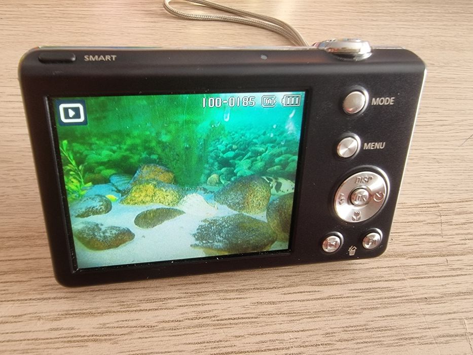 Camera digital Samsung ST65
14.2 mpx
5x digital zoom
HD
Sem carregador