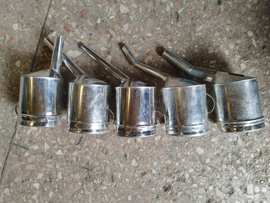 Лейка для заливки топлива