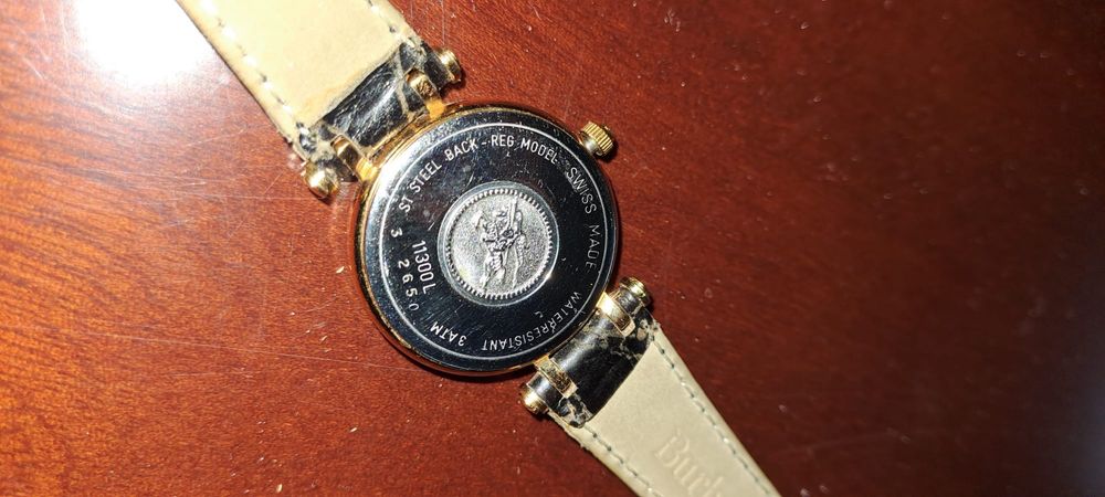 Relogio de senhora Burberrys