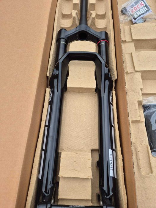 Amortyzator RockShox Zeb Ultimate Rc2 29" 160mm czarny 44mm offset