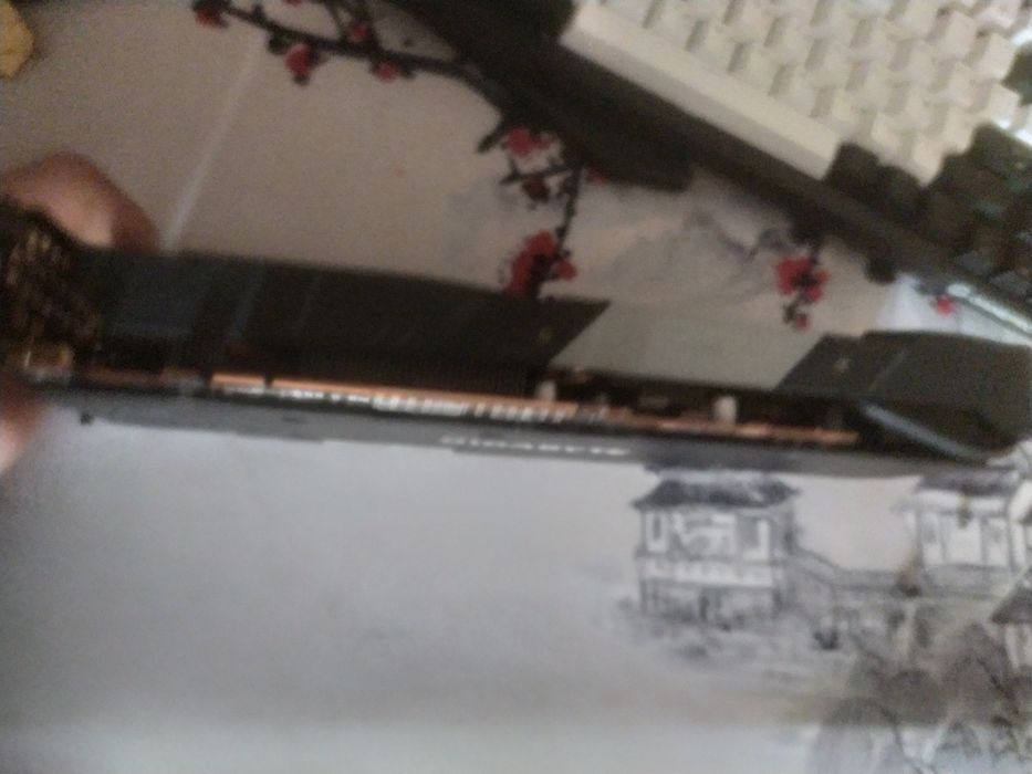 Продам RX 5600 XT 6GB