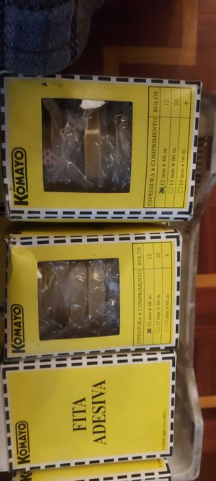 FITA COLA. CAIXAS DE 12 ROLOS. IMBATÍVEL. fotos elucidativas. Vejam fo