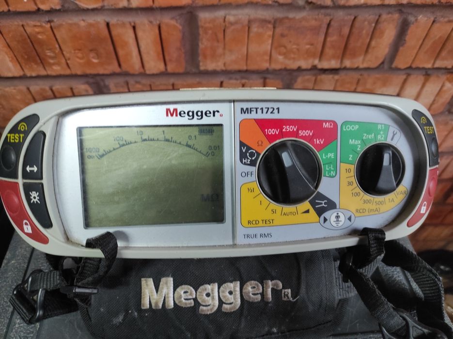 Професійний пристрій Megger MFT1721