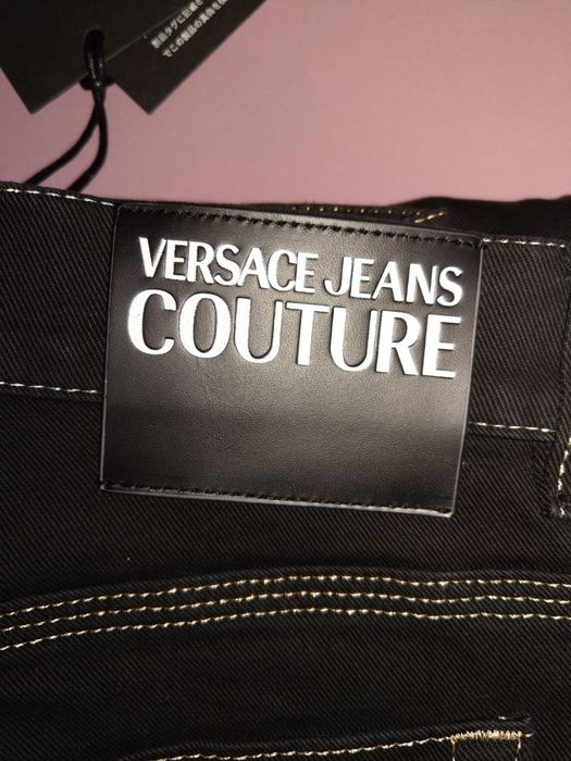 Wyprzedaż spodnie męskie Versace Jeans Couture.