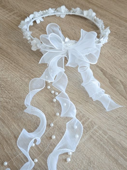 Wianek komunijny biały