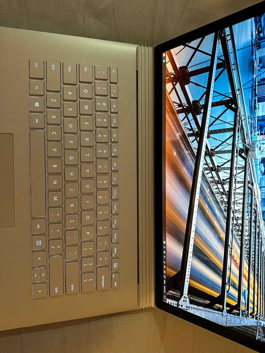 Surface Book 2 i7 1060 512 16gb  + pen