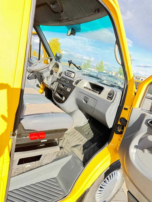 Mercedes-Benz Sprinter 2005