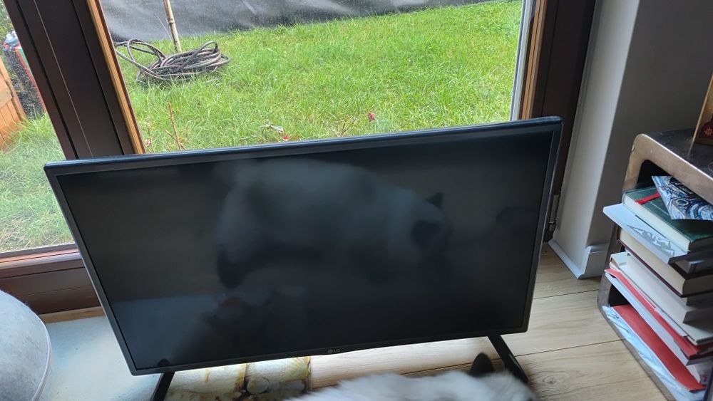 Telewizor LG 32LF592U