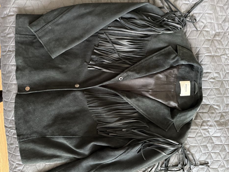 Замшева куртка , жакет замшевий з бахромою Massimo dutti