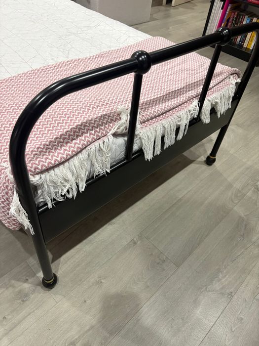 Cama solteiro ikea