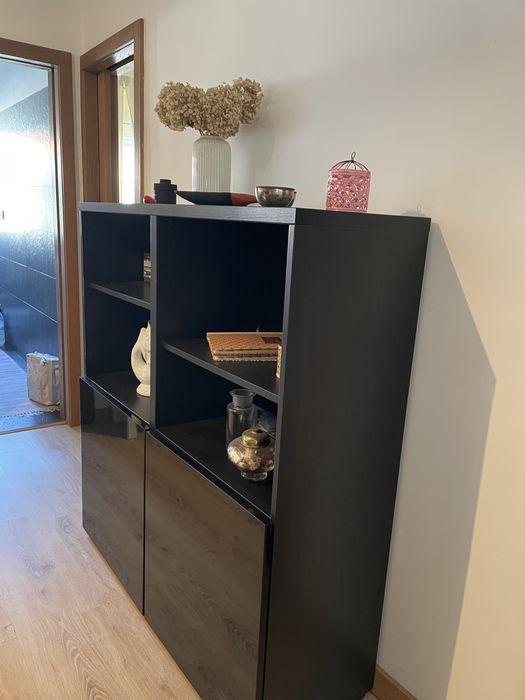 Movel de arrumacao castanho escuro