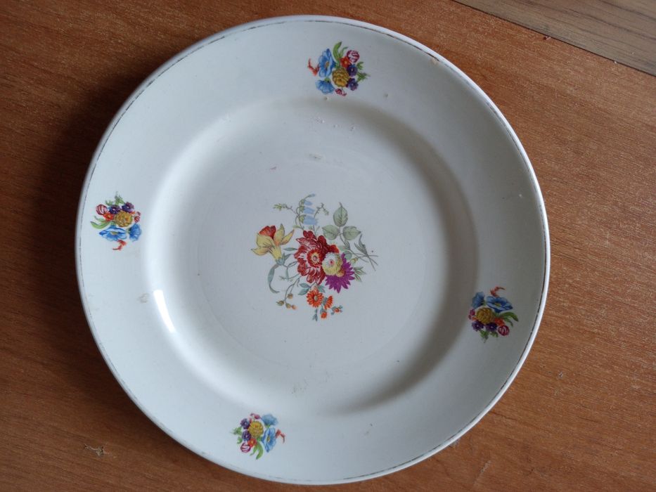 Наборы, тарелки , блюдце антиквариат