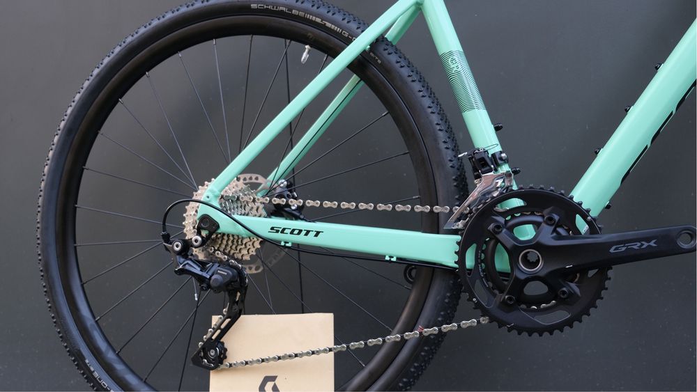 Новий гравійний велосипед Scott Speedster Gravel 40 GRX400 (2025)