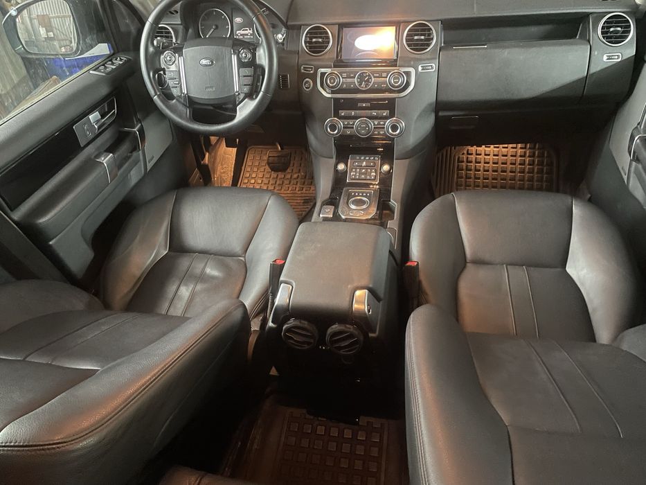 Land Rover Discovery 4 2016rok 8xopony