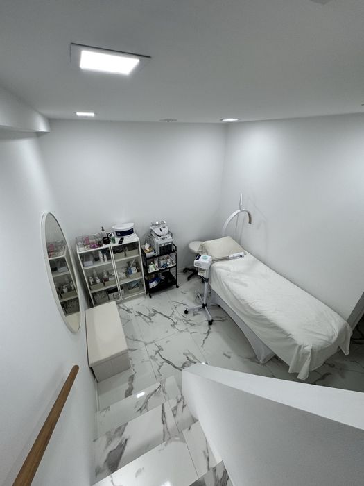 Aluguer de loja ( so o espaco)