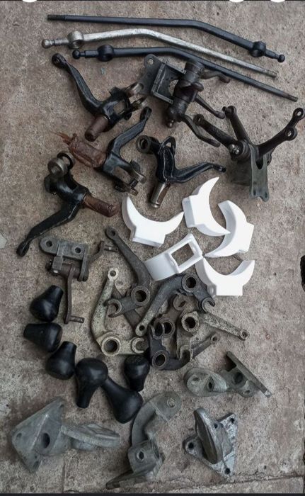 Кулисы Уаз,помпы Газ21,24,корпуса,площадки,курицы,рычаги,шкивы,тяги.