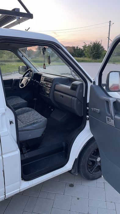 Продам ,Бус Т4 1,9 д пасажир .