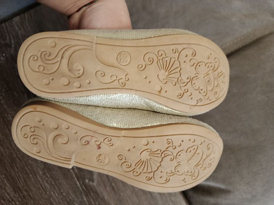 Балетки, святкові туфельки золотисті