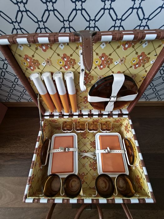 Cesto de Piquenique Vintage para 4 Pessoas – Bom estado