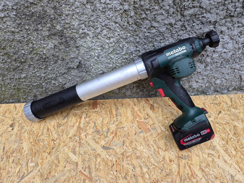 Pistolet do kleju\sylikonu aku METABO KPA 18 LTX 600 4.0 Ah 2024 r
