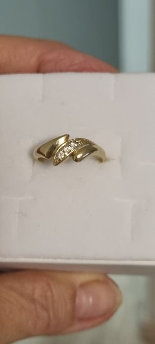 Śliczny pierścionek