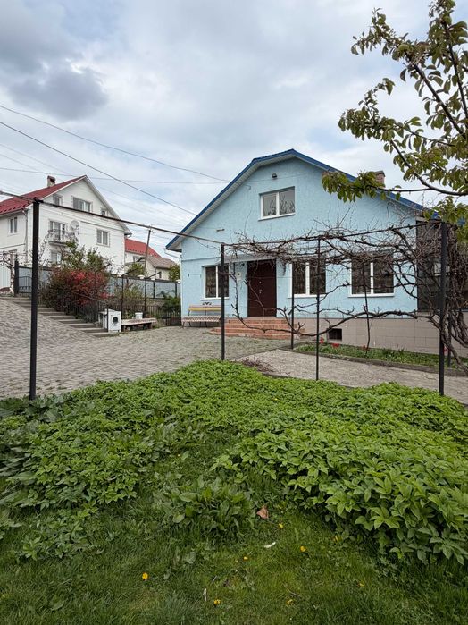 Продаж затишного будинку в м.Чернівці (вул. Вижницька)