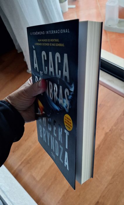 À caça de sombras  - Robert Bryndza