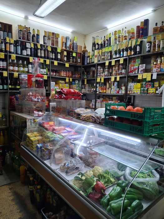 Trespasse Empresa Mini Mercado Com Recheio duas Gerações +50 anos