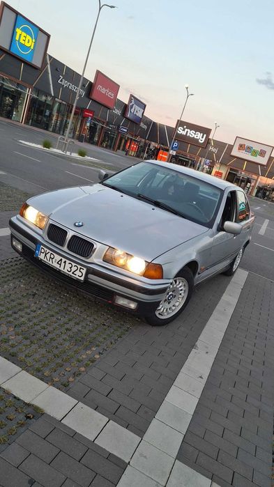 Bmw e36 / 318i / sedan / klasyk