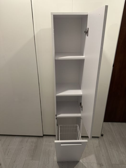 Słupek łazienkowy Nel IV Biały Połysk z drzwiami i koszem