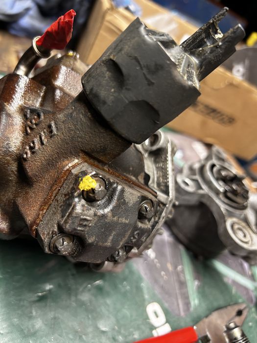 Turbo, bomba de alta pressão, bomba de vácuo Volvo V50