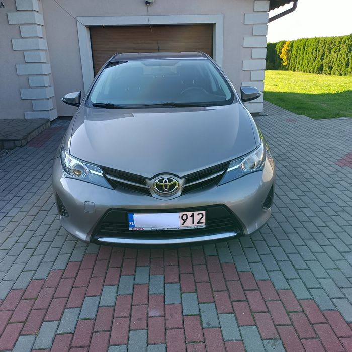 Toyota Auris Polski Salon