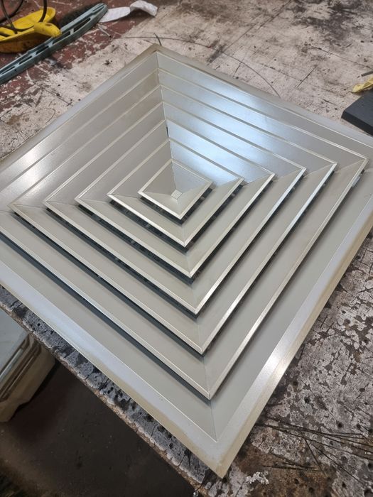 Вентиляційні решітки