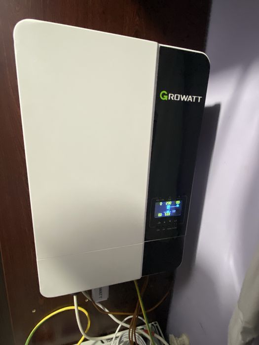 Growatt SPF 5000 ES інвертор 48в